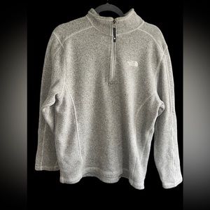 The north face half zip up, grey, Size medium,